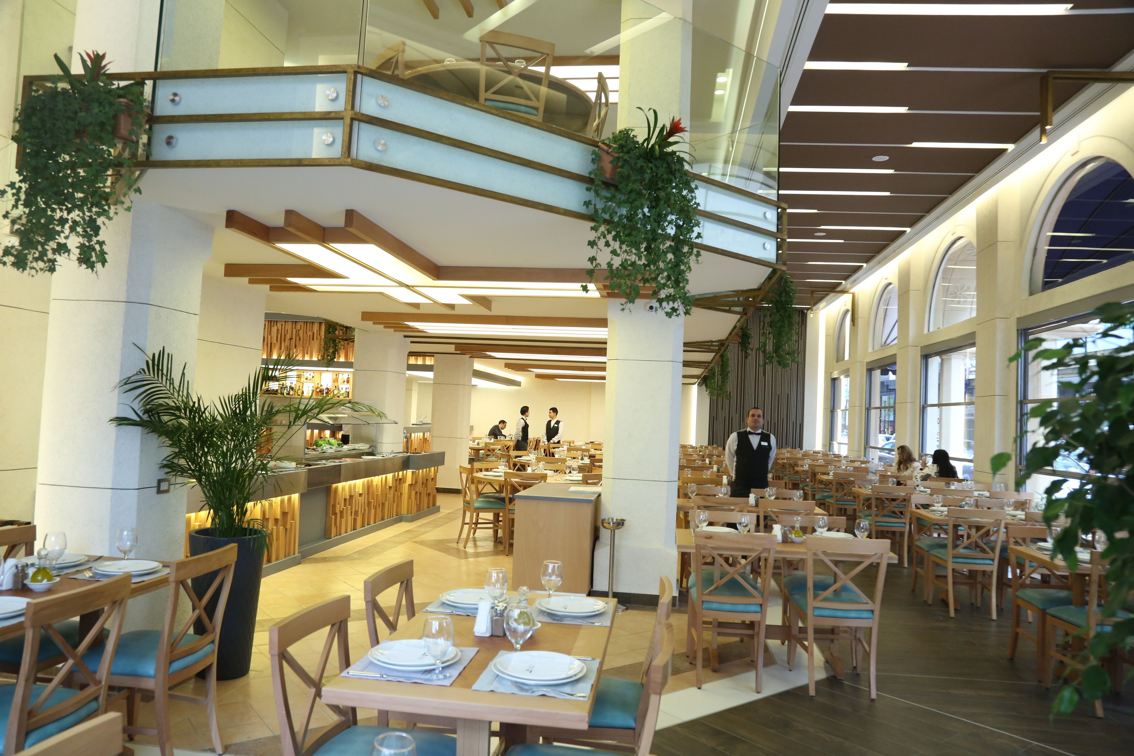 Breakfast, lunch, dinner served; local and international cuisine 