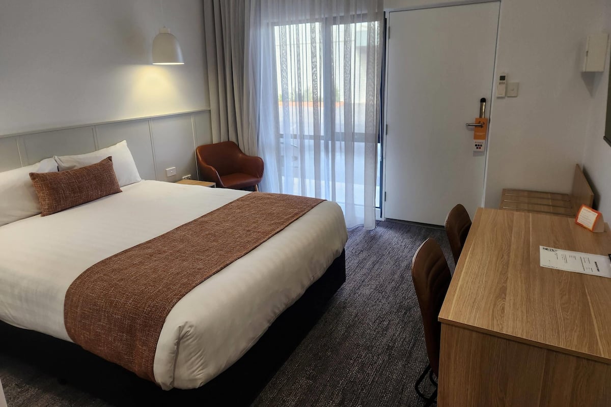 Room, 1 Queen Bed, Non Smoking