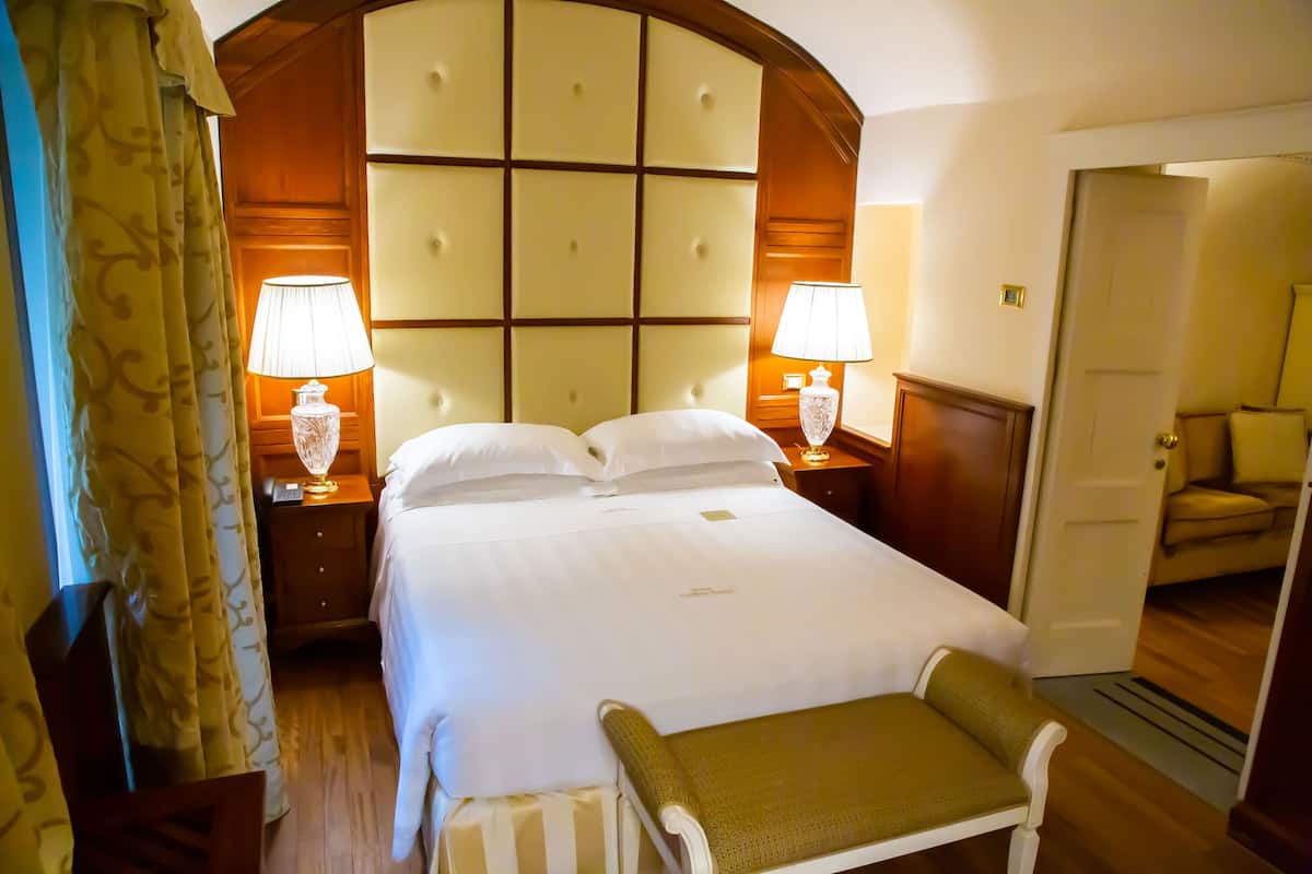 Luxury Suite, 1 Katil Kelamin (Double) dengan Katil Sofa (with Spa access) | Peralatan tempat tidur premium, gebar bulu kapas, katil Select Comfort