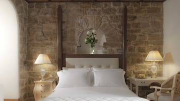 Deluxe Room (Tower Strozzi) | Property amenity