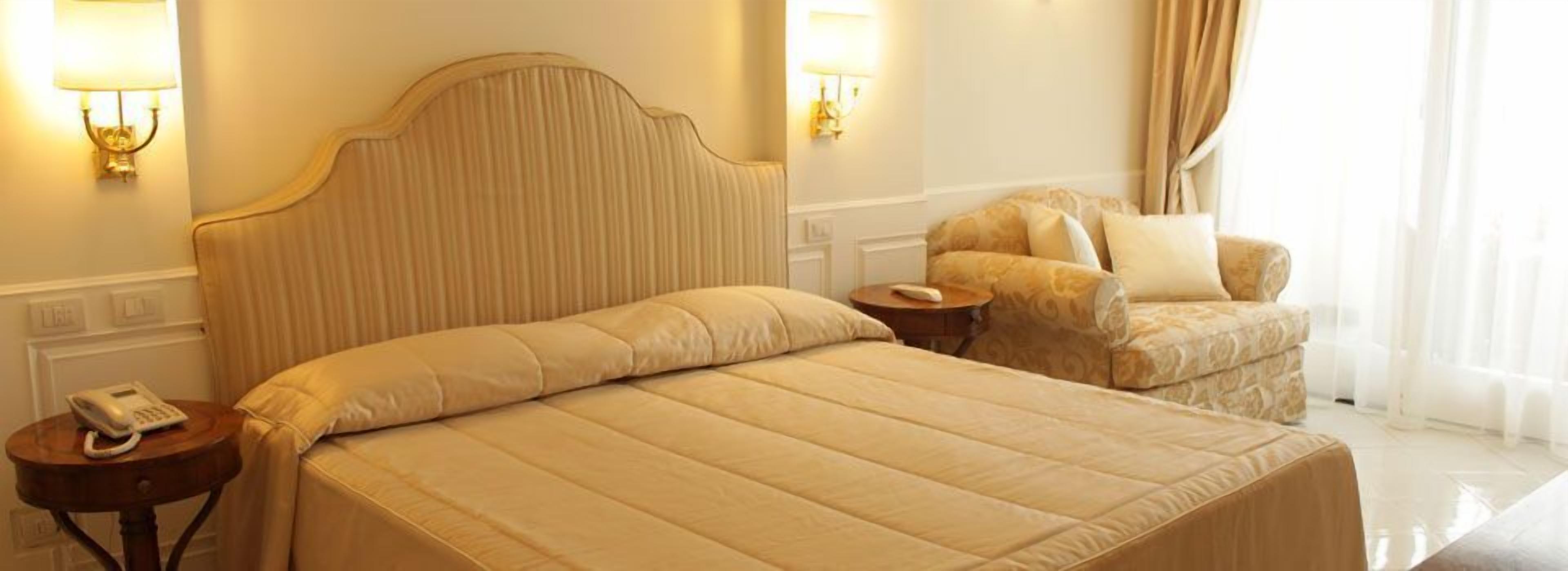 minibar, in-room safe, soundproofing, free wifi