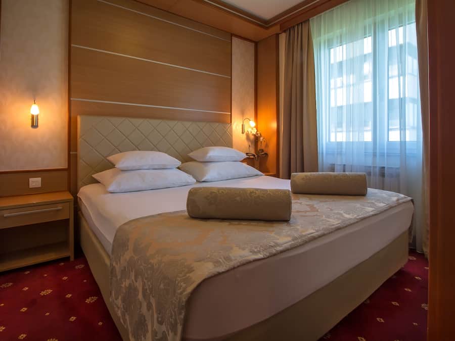 Deluxe Triple Room, Garden View