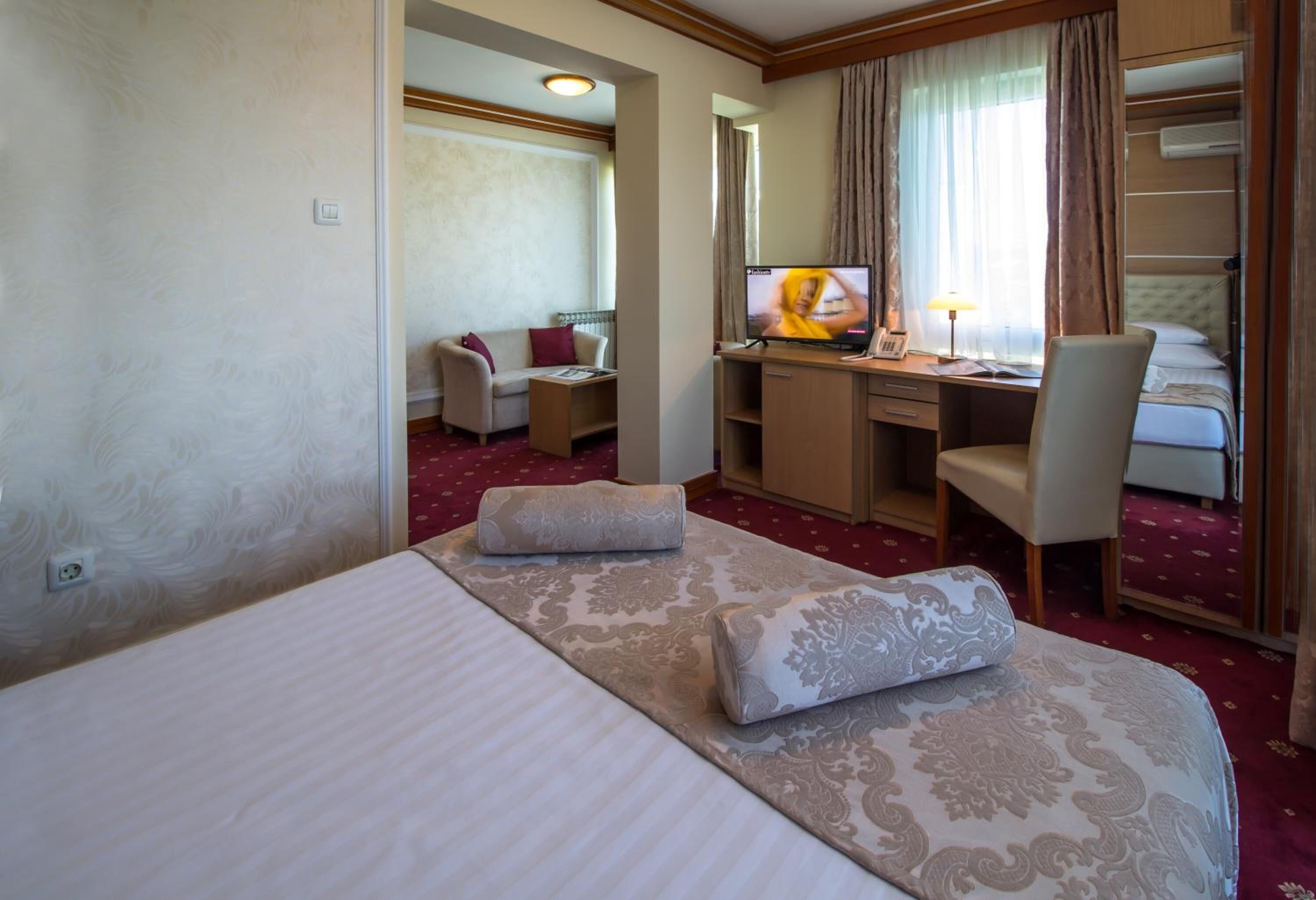 1 bedroom, egyptian cotton sheets, minibar, in-room safe