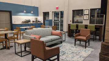 Free daily on-the-go breakfast