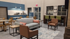 매일 테이크아웃 무료 아침 식사 포함