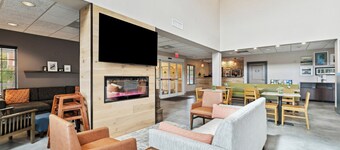 คันทรีอินน์แอนด์สวีทส์ บายเรดิสัน โควิงตัน LA