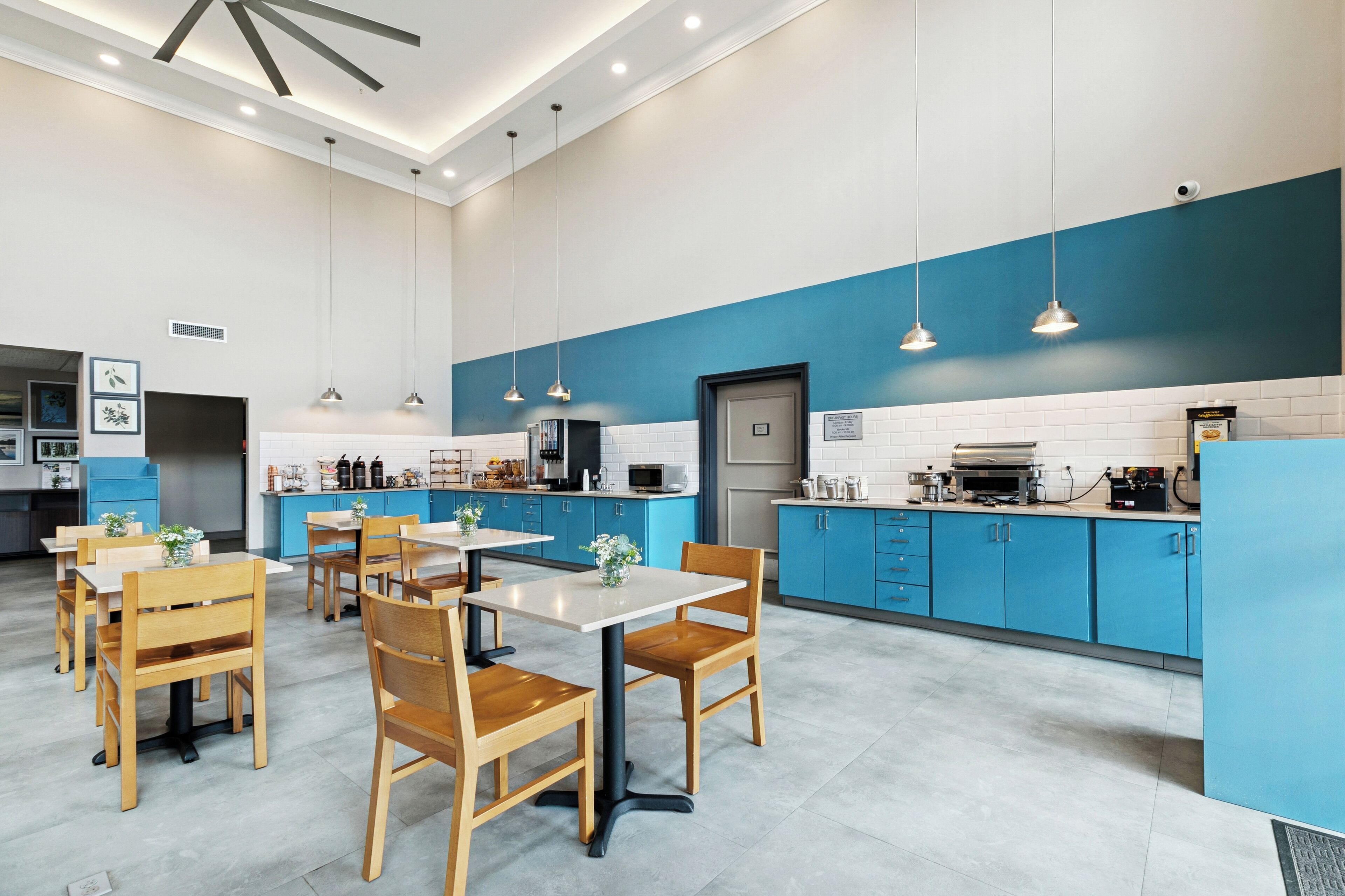 فطور مجهز للتنقل مجانًا يوميًا