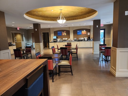 Comfort Inn & Suites Donna near I-2