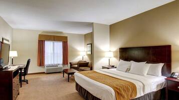 Schreibtisch, laptopgeeigneter Arbeitsplatz, Bügeleisen/Bügelbrett