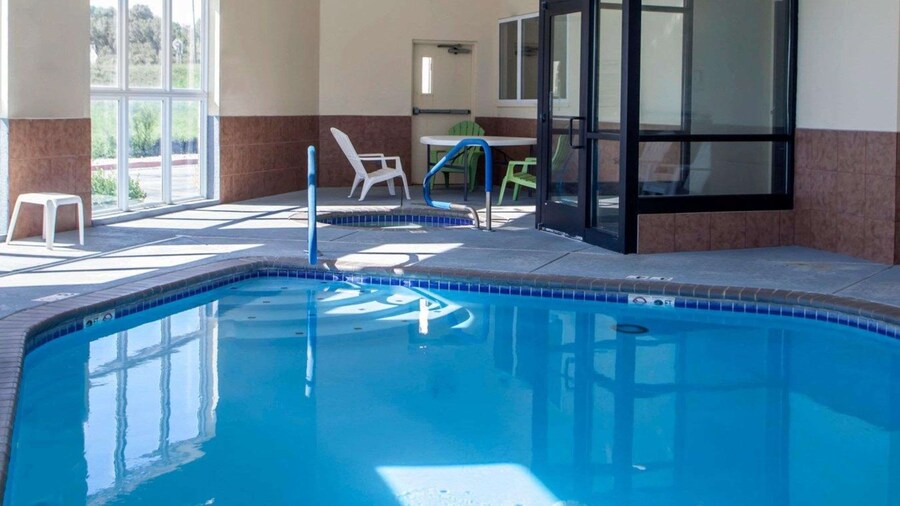 Comfort Inn & Suites Harrisonville