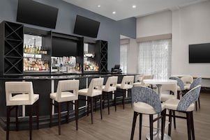 Bar (en la propiedad)