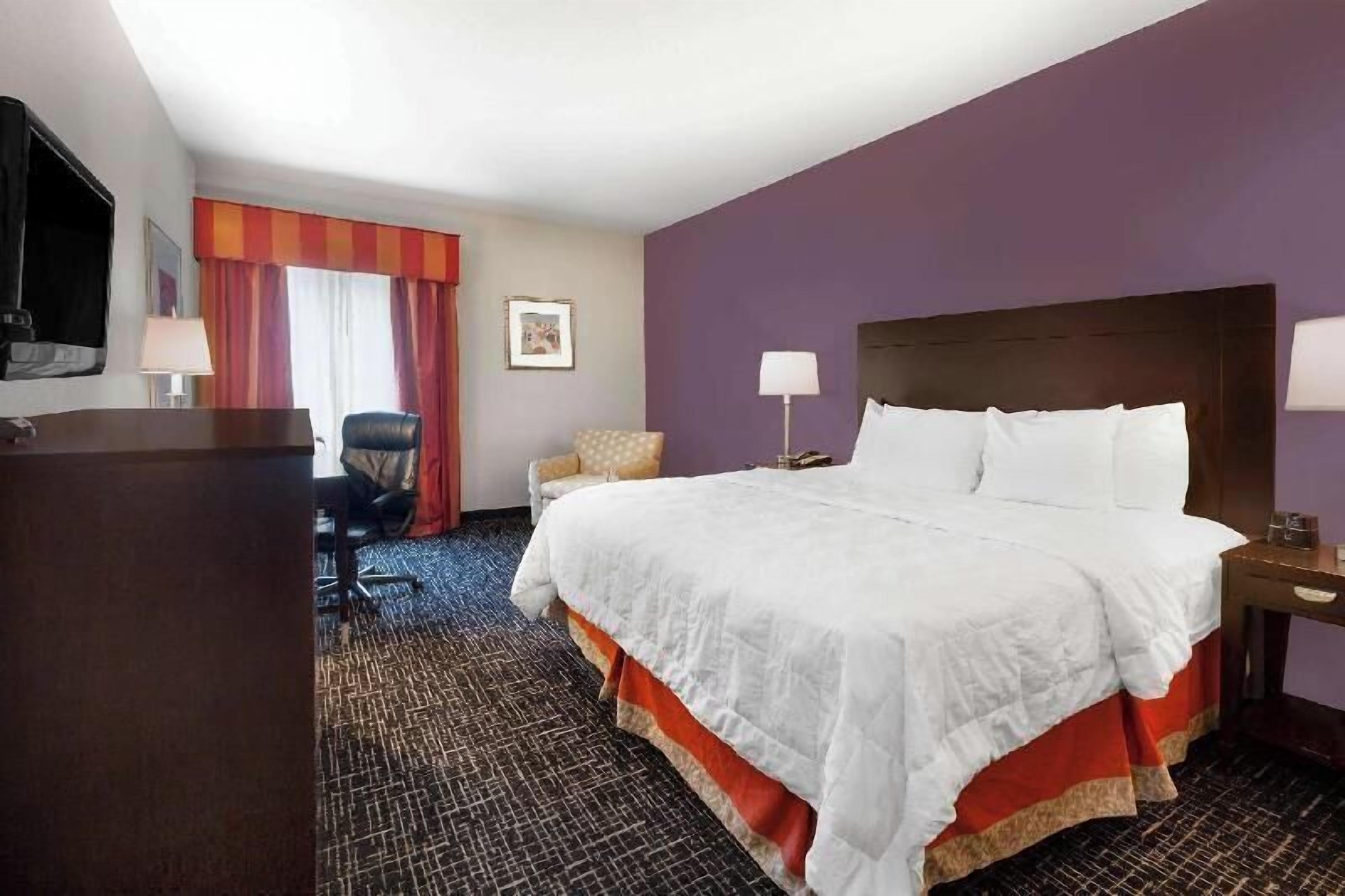 Egyptian cotton sheets, premium bedding, down comforters, pillowtop beds