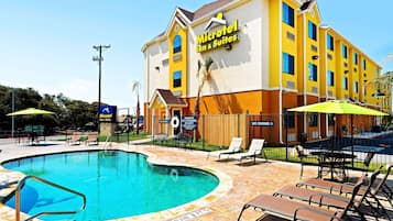 Seasonal outdoor pool