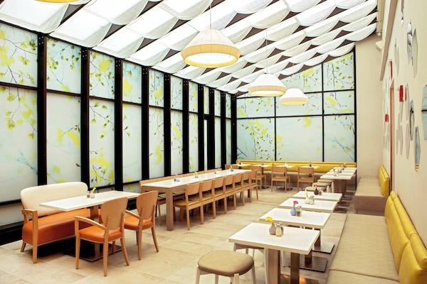 Breakfast, lunch and dinner served