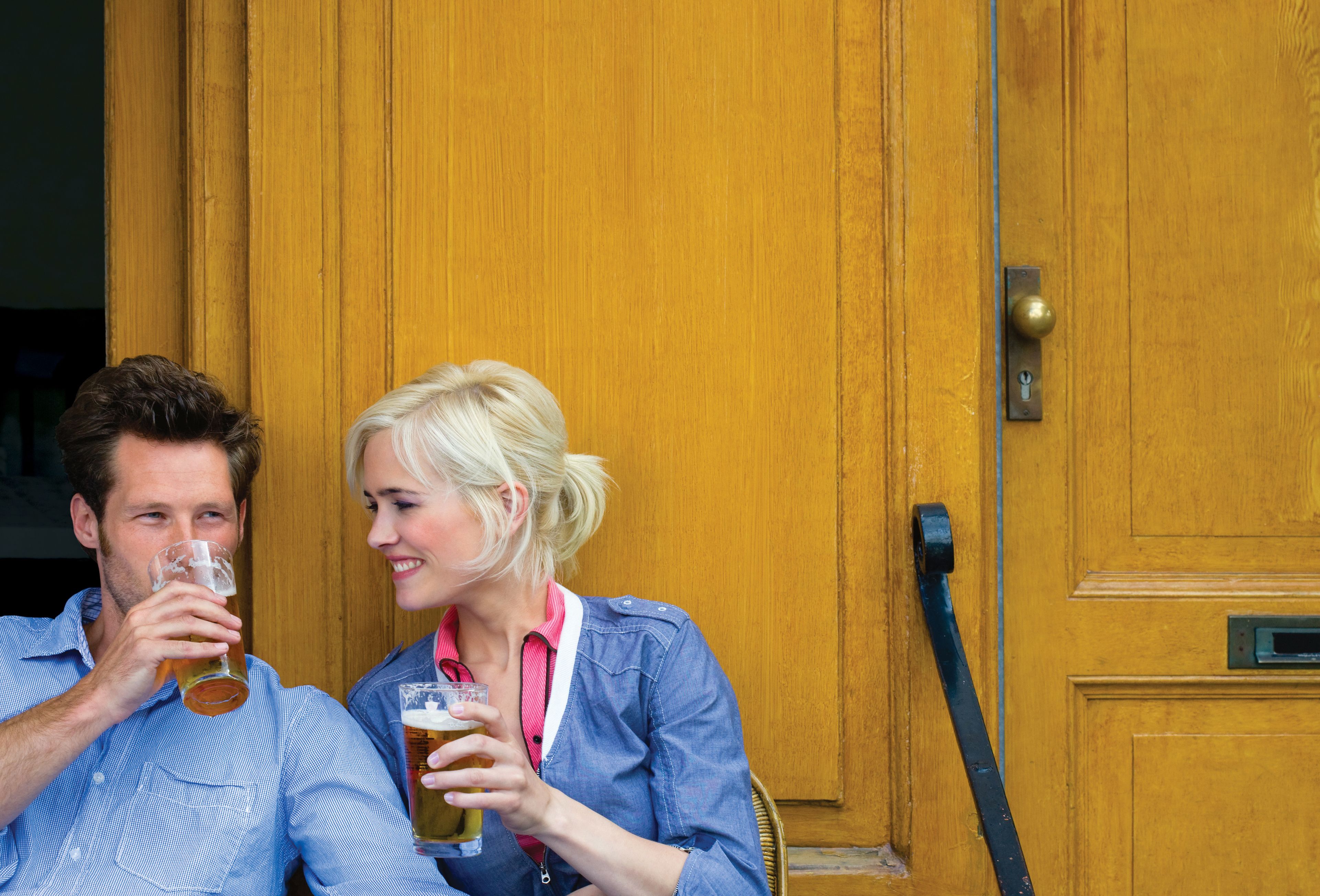 breakfast, lunch and dinner served