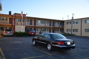 Free self parking - Village Inn (Green Bay)
