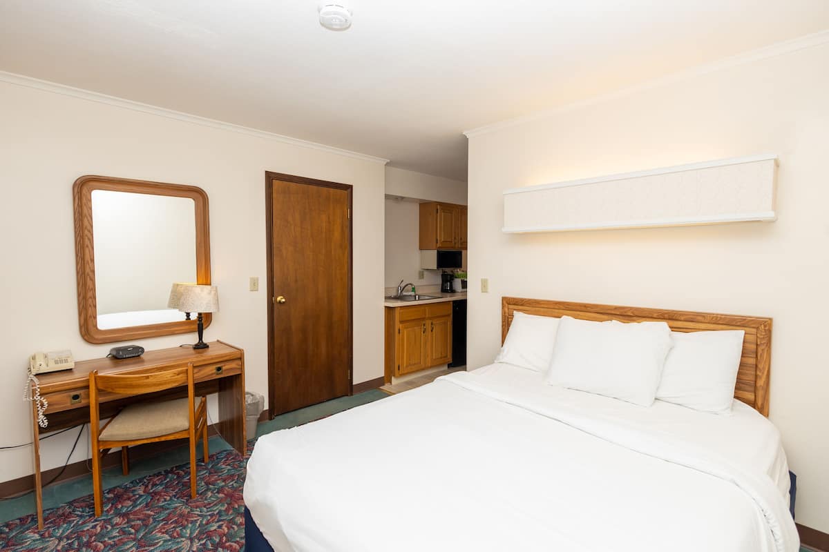 Suite, 1 cama de matrimonio con sofá cama | 1 dormitorio, cortinas opacas, wifi gratis y ropa de cama