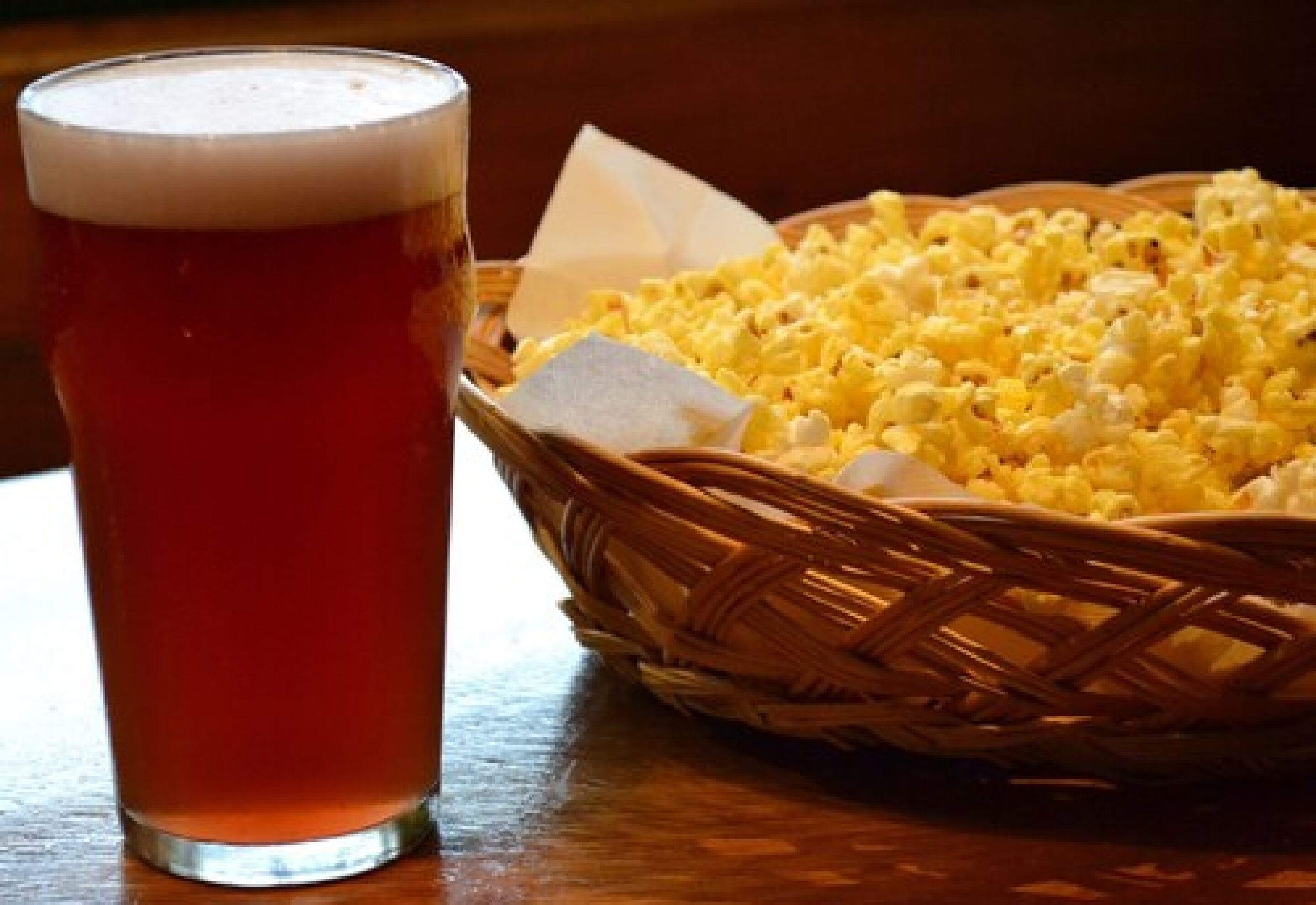 serves lunch and dinner