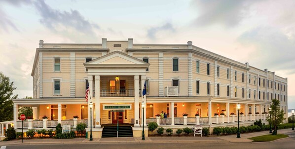 المنشأة من الخارج