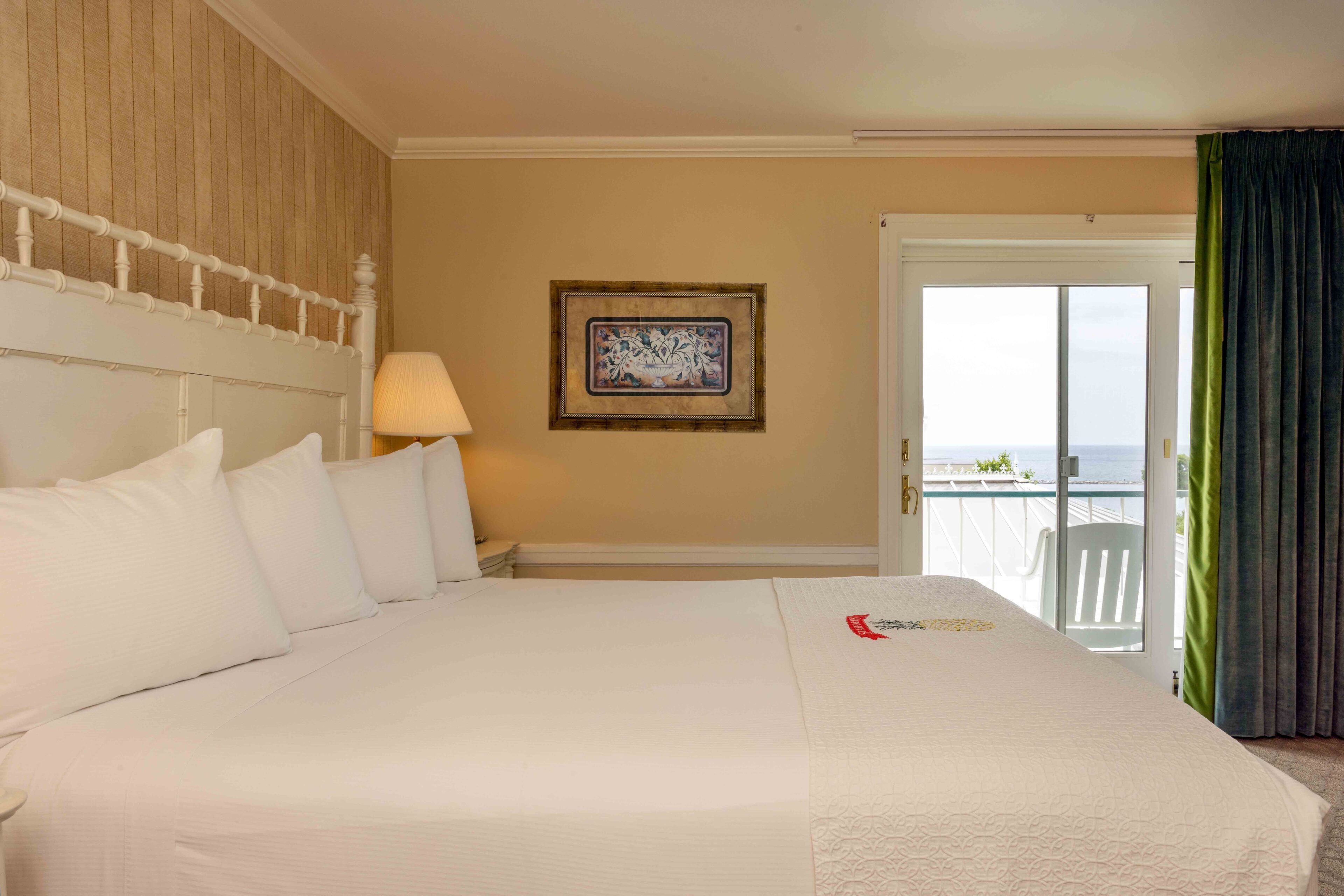 deluxe room, 1 king bed, balcony, lake view | 1 bedroom, in-room safe, laptop workspace, iron/ironing board