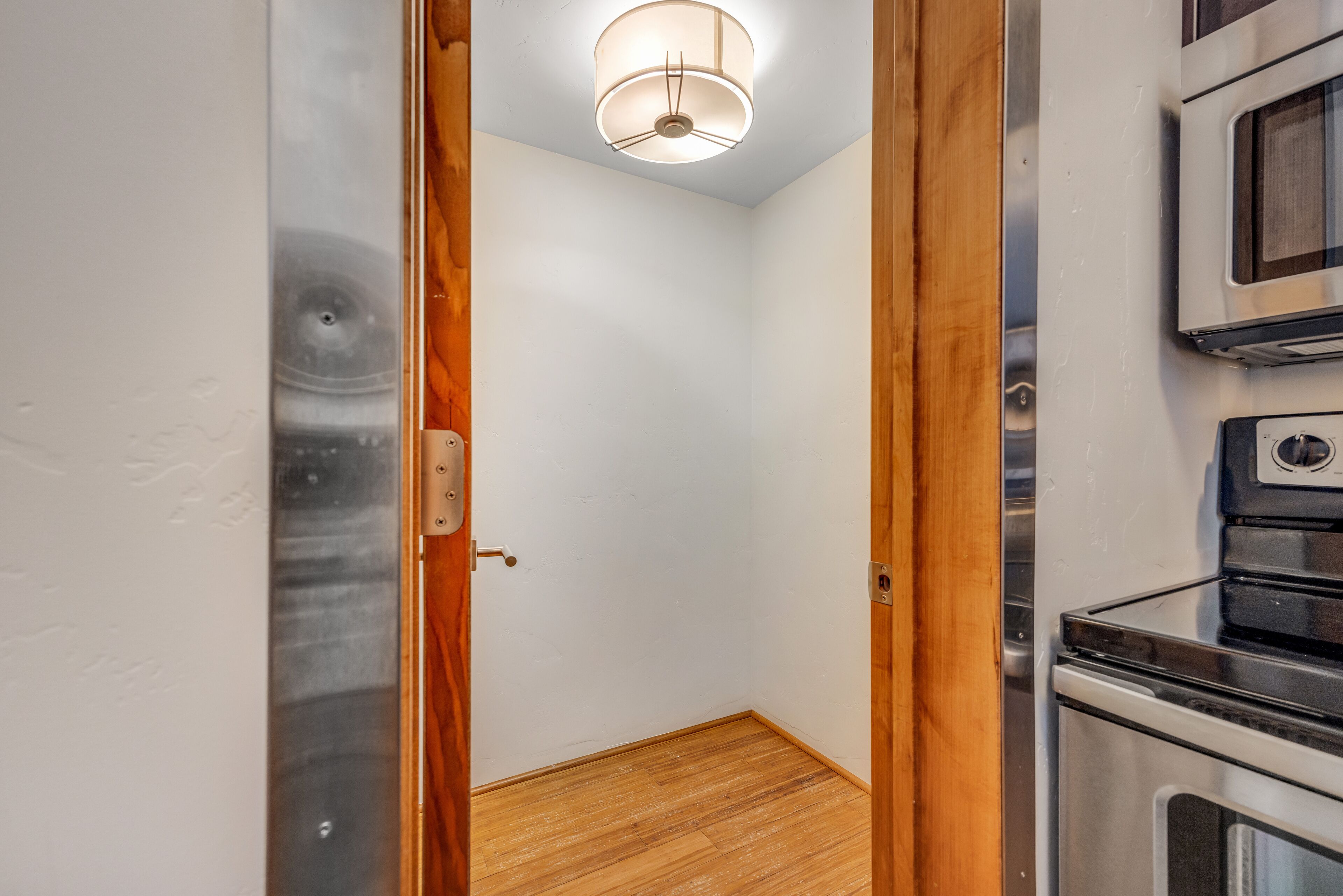 miller park suite | living area | 40-inch flat-screen tv with cable channels, tv, ipod dock