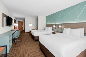 Suite, Accessible, Non Smoking | Tilam berlapik, peti besi dalam bilik, meja, seterika/papan seterika 
