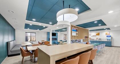 Comfort Suites Sanford