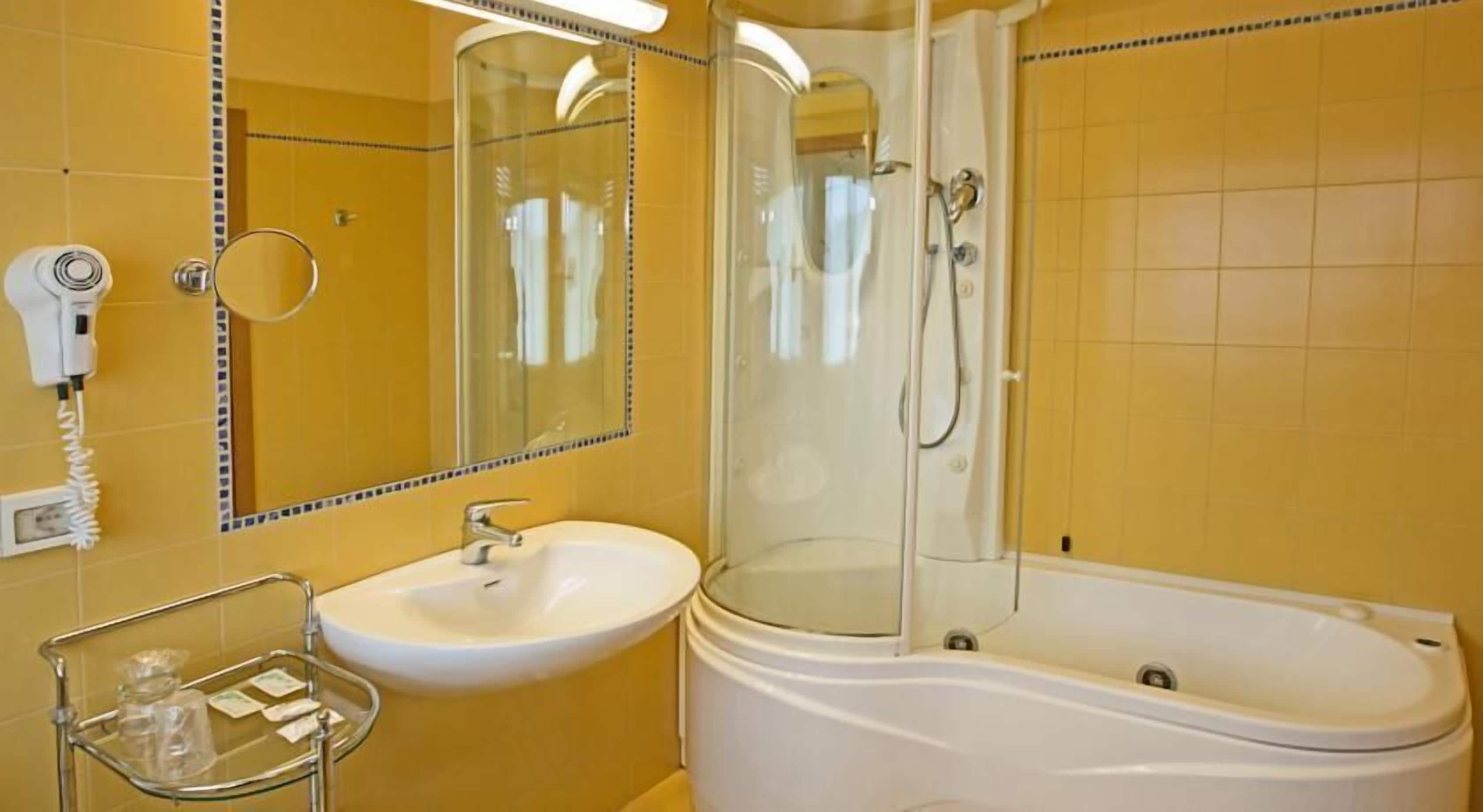 in-room safe, desk, cots/infant beds, free wifi