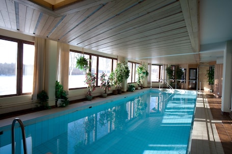 Indoor pool. Hotelli Ivalo