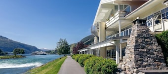 Loenfjord