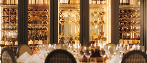 3 restaurants, breakfast, dinner served; Scandinavian cuisine