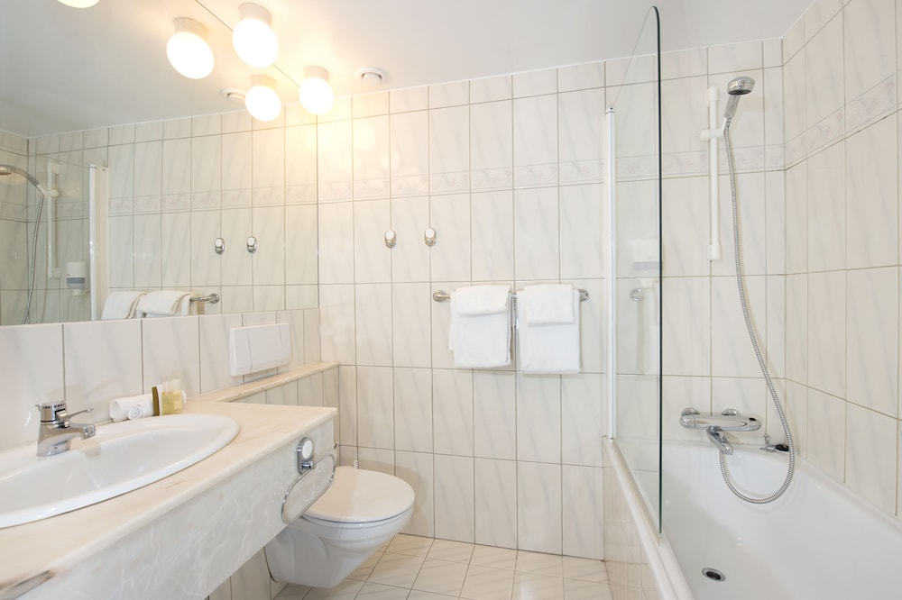 Dr. Holms Hotel by null