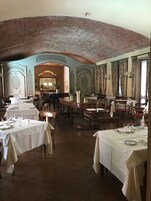 每日供应欧陆式早餐（每人 EUR 9.00）