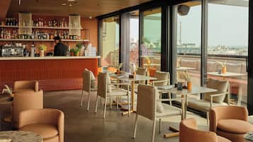 Bar (en la propiedad)