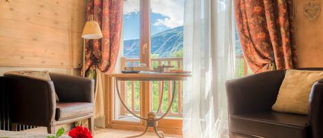 Special Offer - Double Room | Desk, iron/ironing board, free WiFi, bed sheets