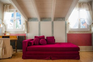 Superior Double Room | Desk, iron/ironing board, free WiFi, bed sheets