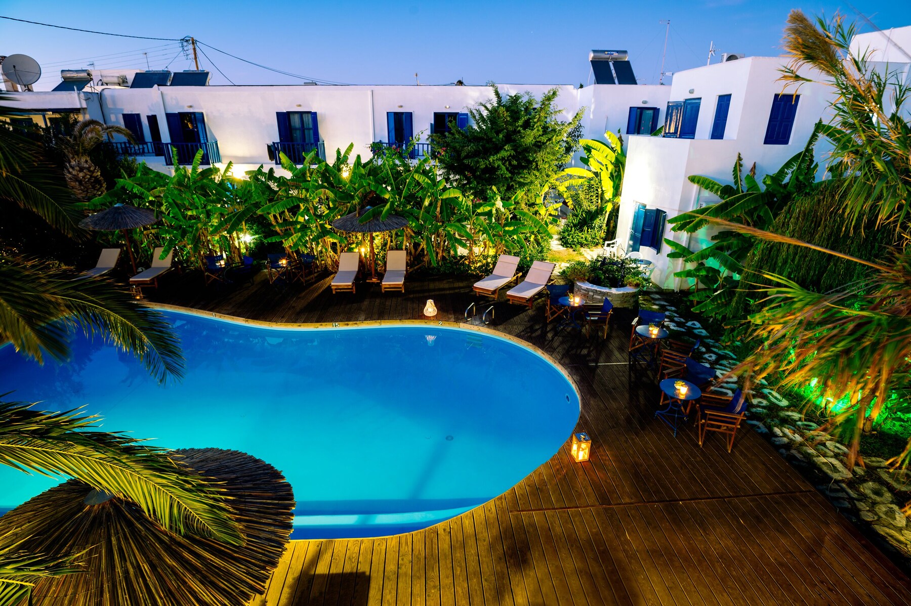 Outdoor pool, open 8:30 AM to 8:30 PM, pool loungers
