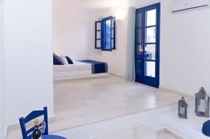 Triple Room, Pool View