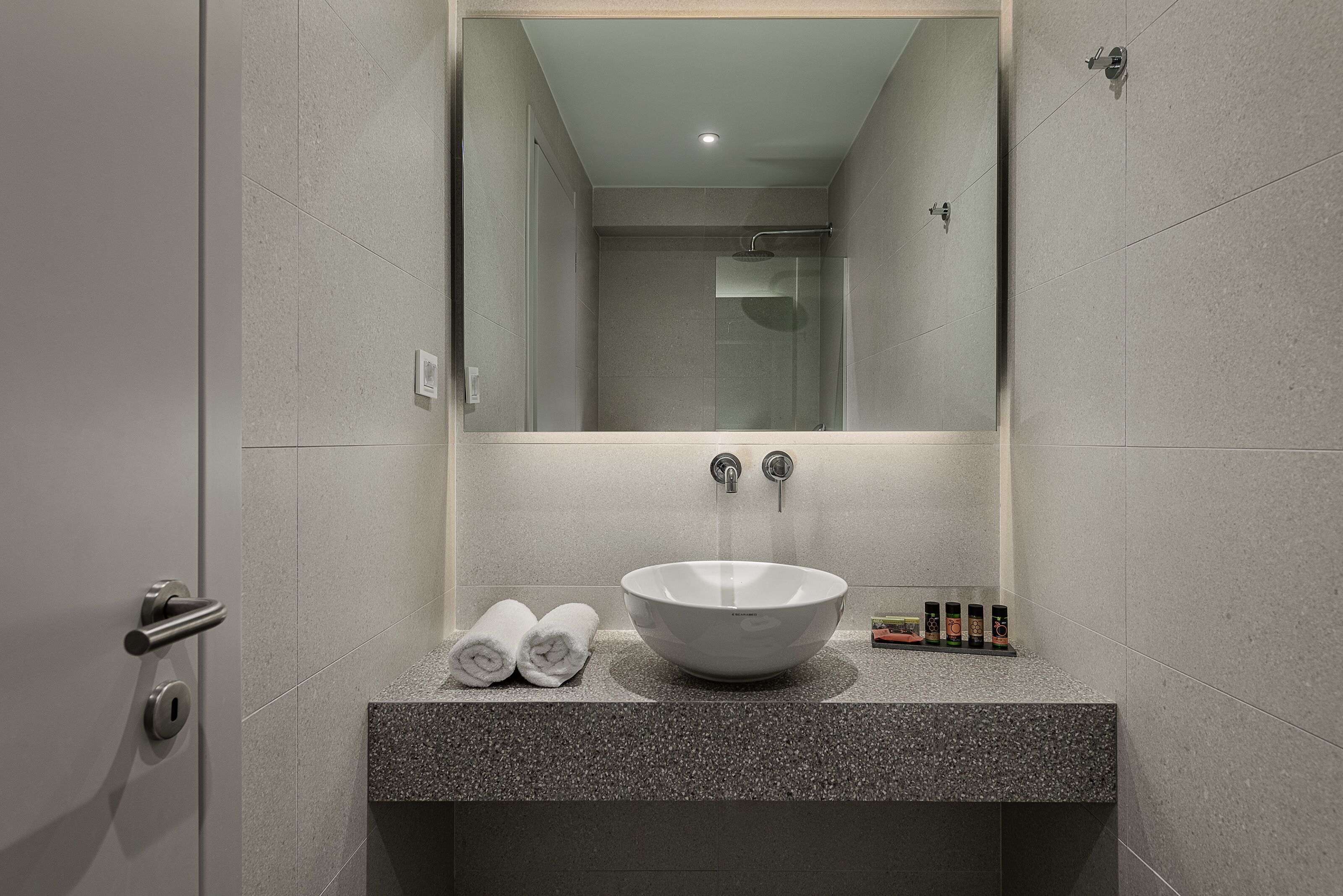 shower, free toiletries, hair dryer, slippers