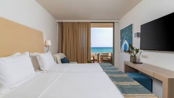 Premium bedding, in-room safe, desk, blackout curtains