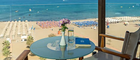 Deluxe Suite, Sea View | Balcony