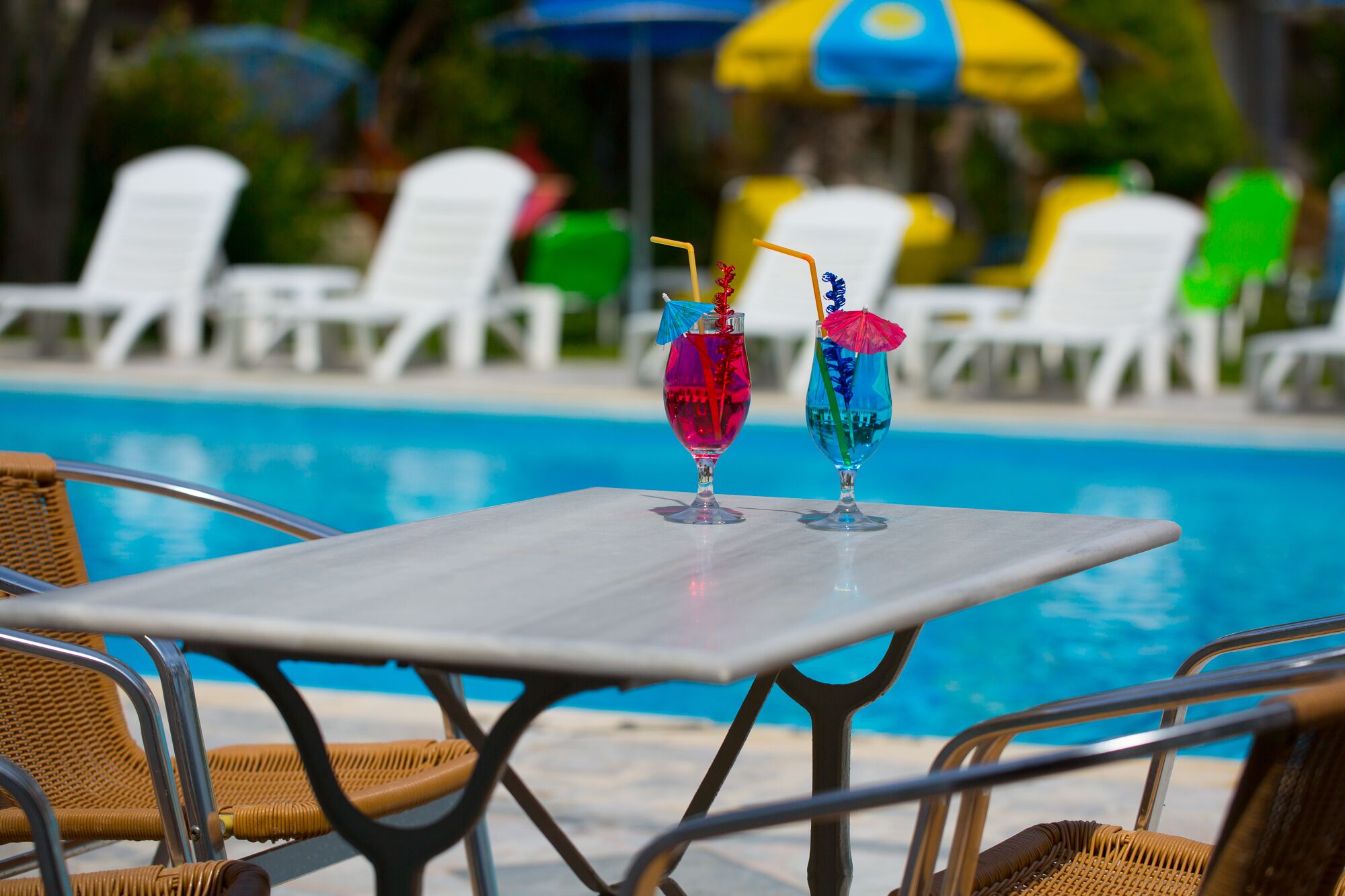 Bar junto a la alberca