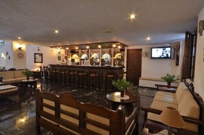 Bar (on property) - Melpo Hotel (Hersonissos)