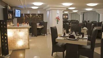 Desayuno continental incluido todos los días