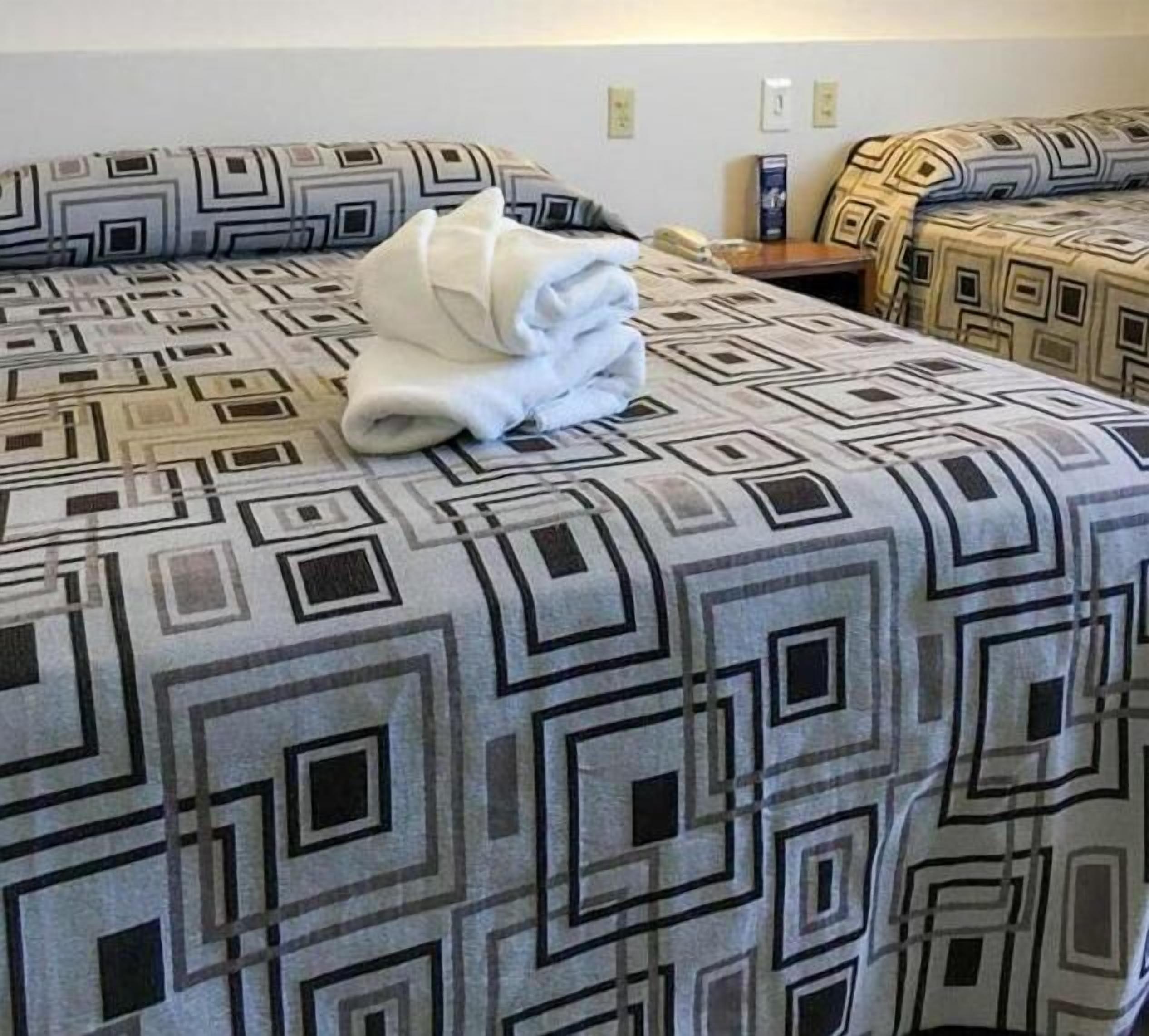 in-room safe, iron/ironing board, free wifi