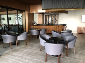 Bar (en el alojamiento)