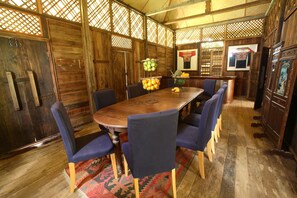 Family dining - Bon Ton Resort Langkawi (Langkawi)