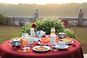 Frühstück, Mittagessen, Abendessen, vegetarische Küche