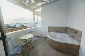 行政客房 | 1 多间卧室、埃及棉床单、Select Comfort 床、迷你吧