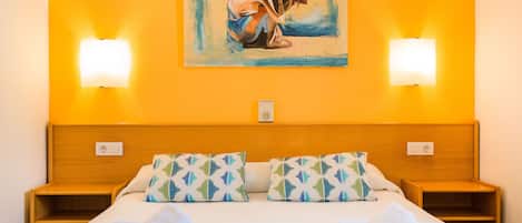 1 bedroom, in-room safe, desk, laptop workspace